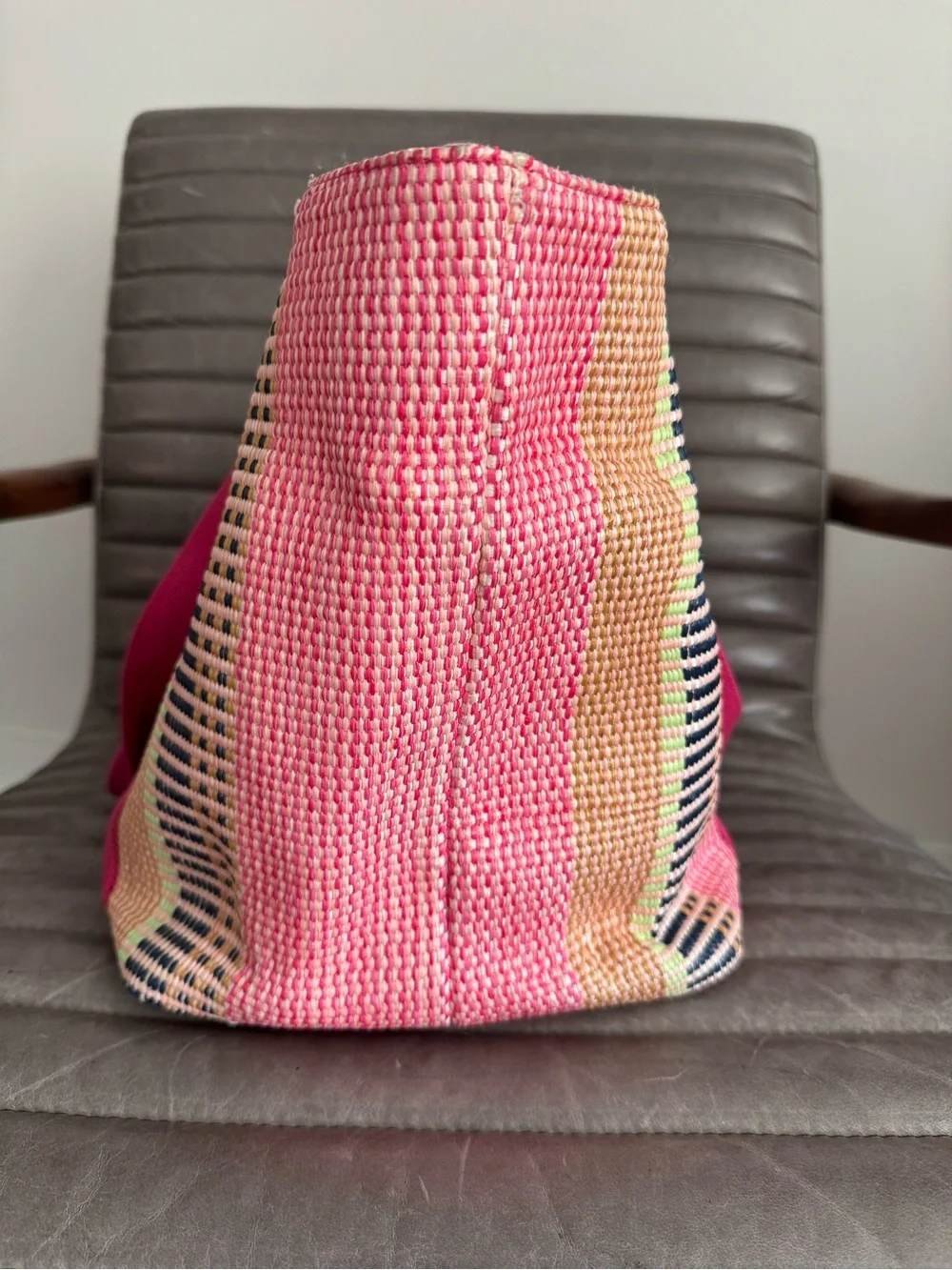 Louenhide Bondi beach tote